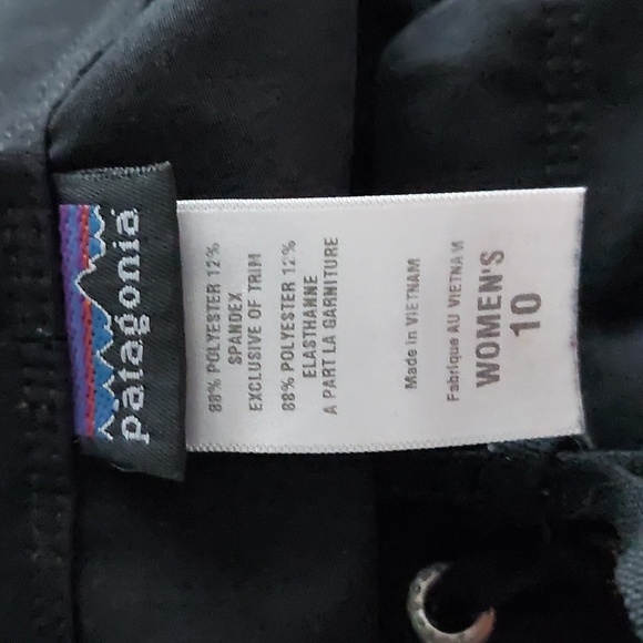 Patagonia black cropped pants - Picture 2 of 3